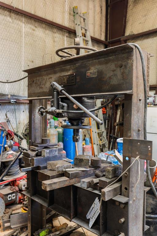 MORRIS, MARY SURVEY - Commercial Sale