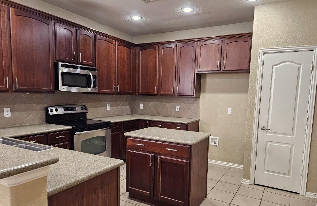 1429 Samantha Creek Drive