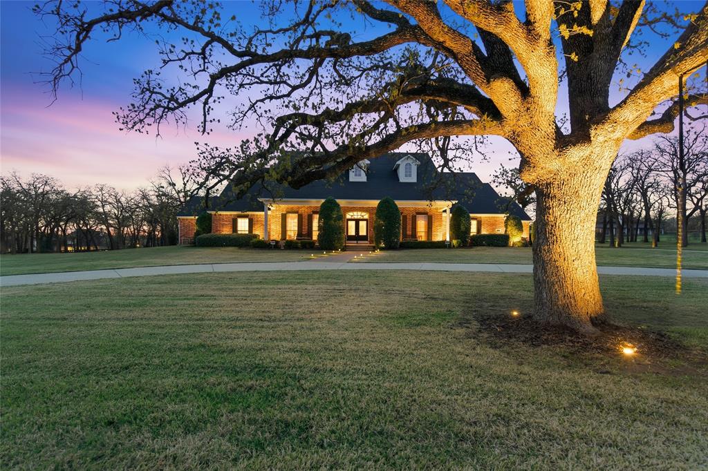 519 E Hickory Ridge Circle