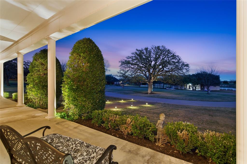 519 E Hickory Ridge Circle