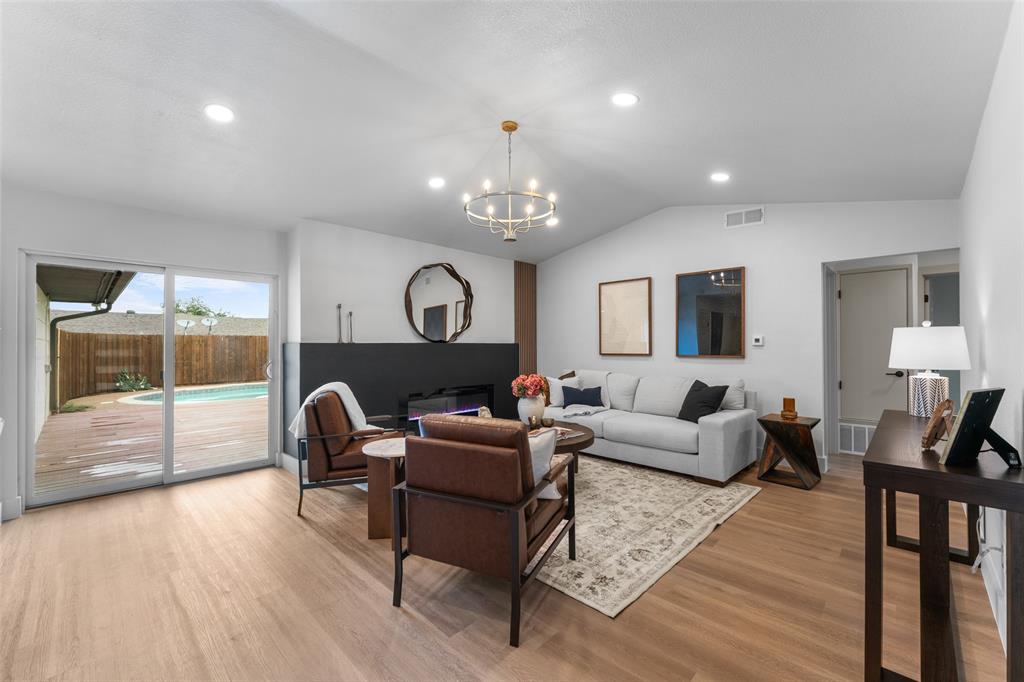 2123 Sunrise Trail