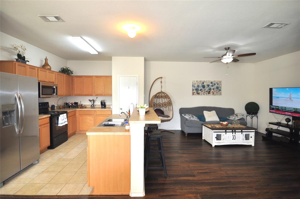 Villages Of Chisholm Ridge Th - Residential