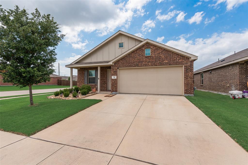 712 Odlozil Lane