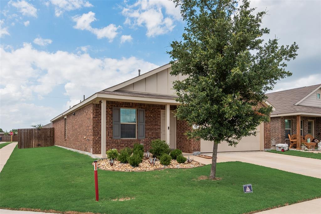 712 Odlozil Lane