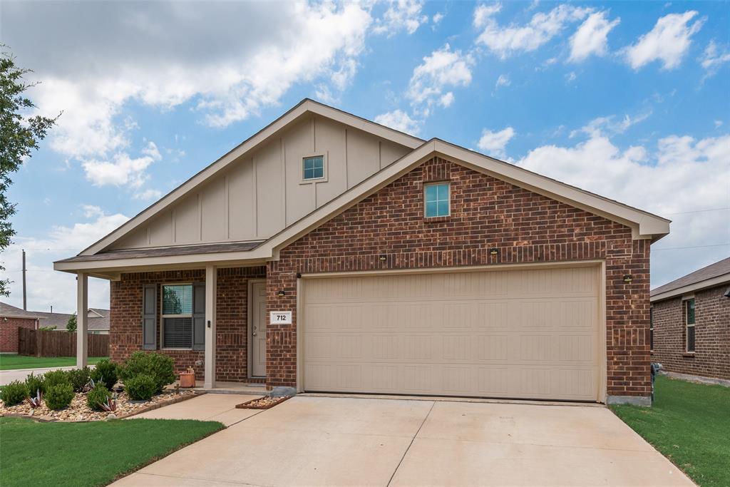 712 Odlozil Lane