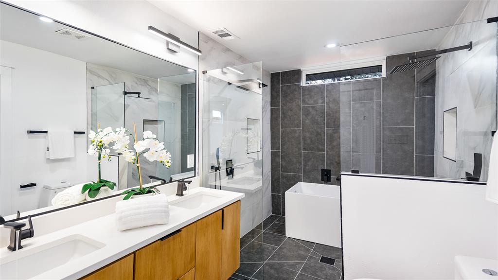 Lake Crest - Residential