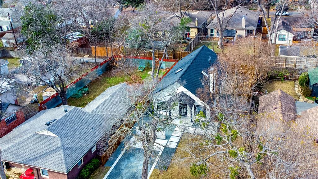 Lake Crest - Residential