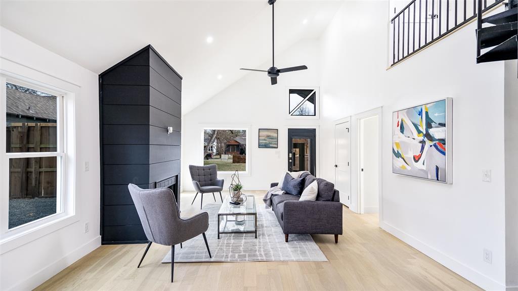 Lake Crest - Residential