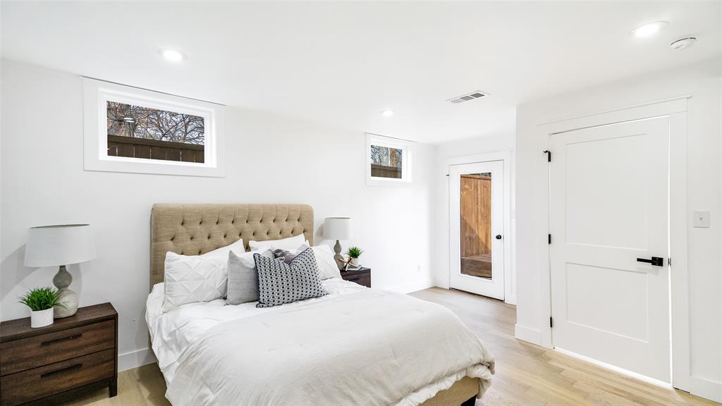 Lake Crest - Residential