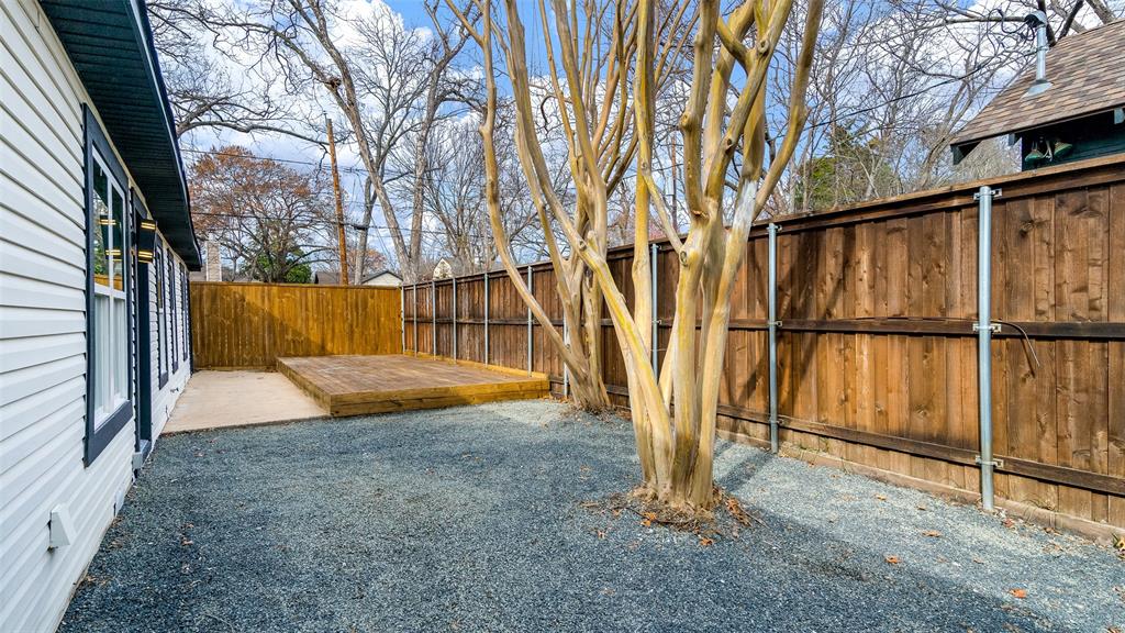 Lake Crest - Residential