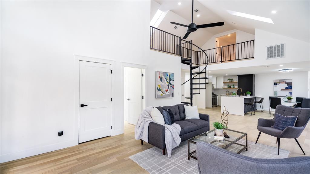 Lake Crest - Residential