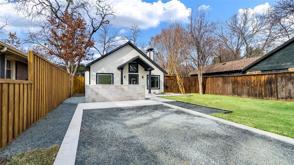 Lake Crest - Residential