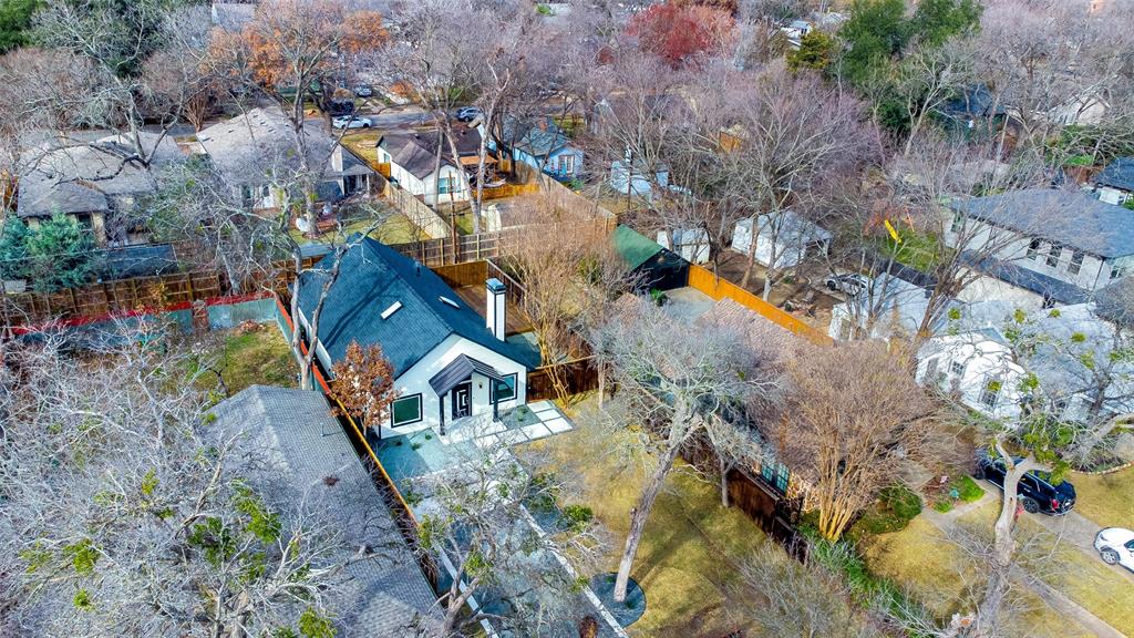 Lake Crest - Residential