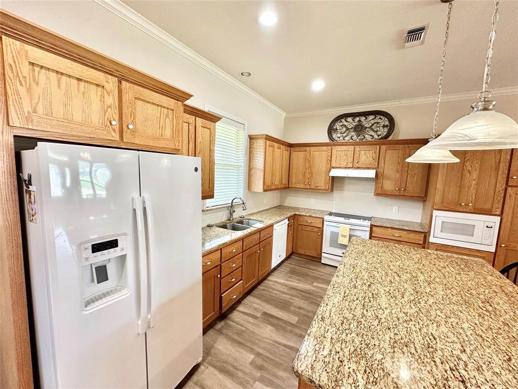 318 E 4th Street