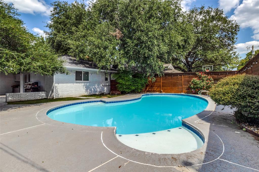6122 Chesley Lane