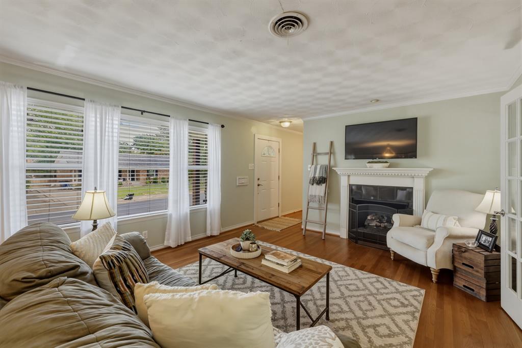 2367 Rockyglen Drive