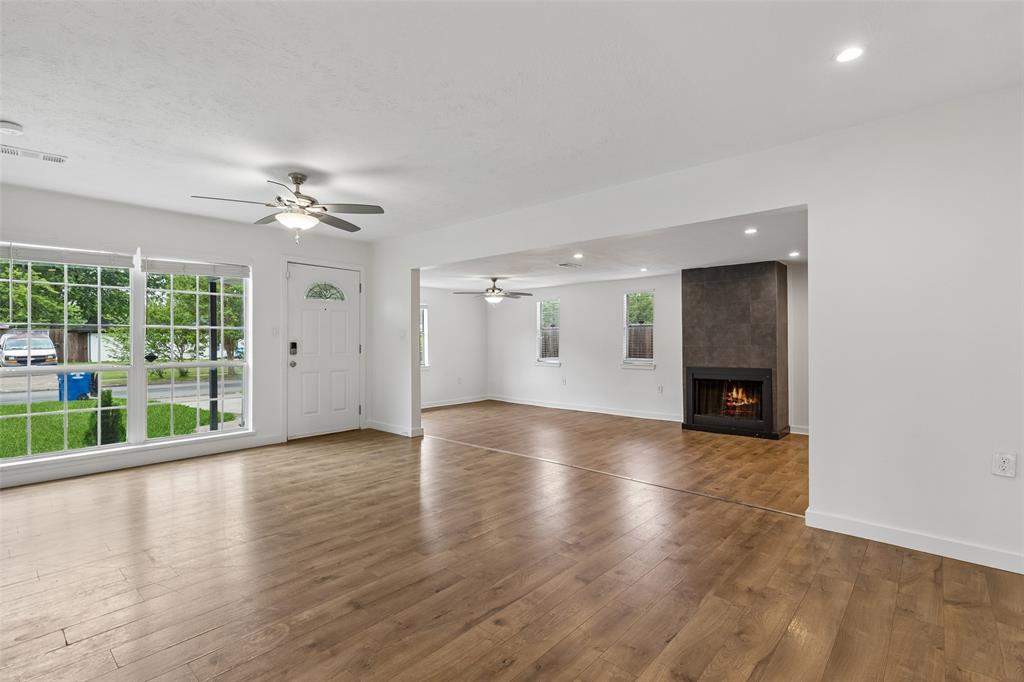 Cloverdale 02 - Residential