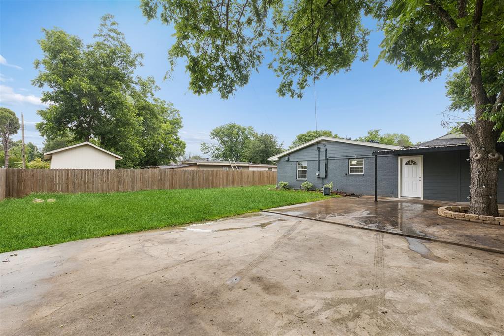 Cloverdale 02 - Residential
