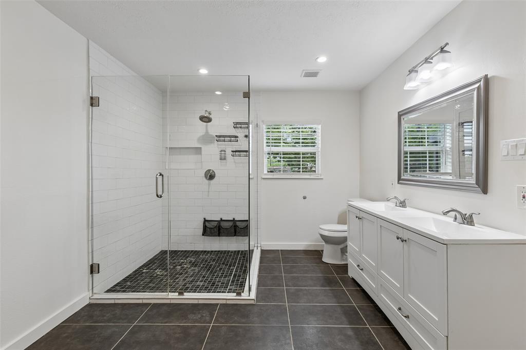 Cloverdale 02 - Residential