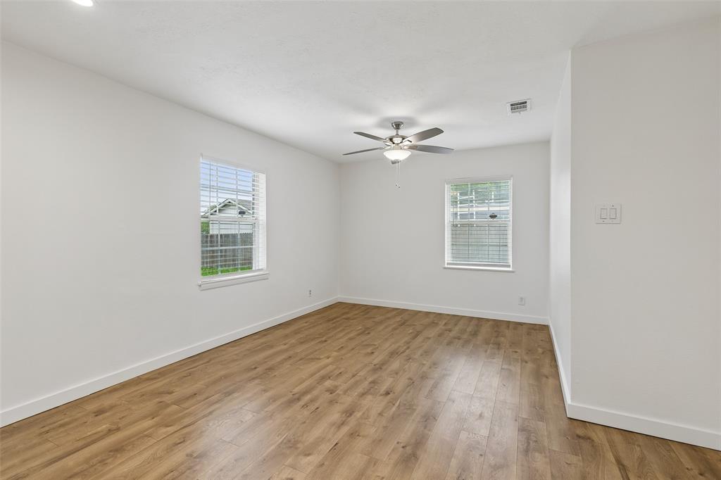 Cloverdale 02 - Residential