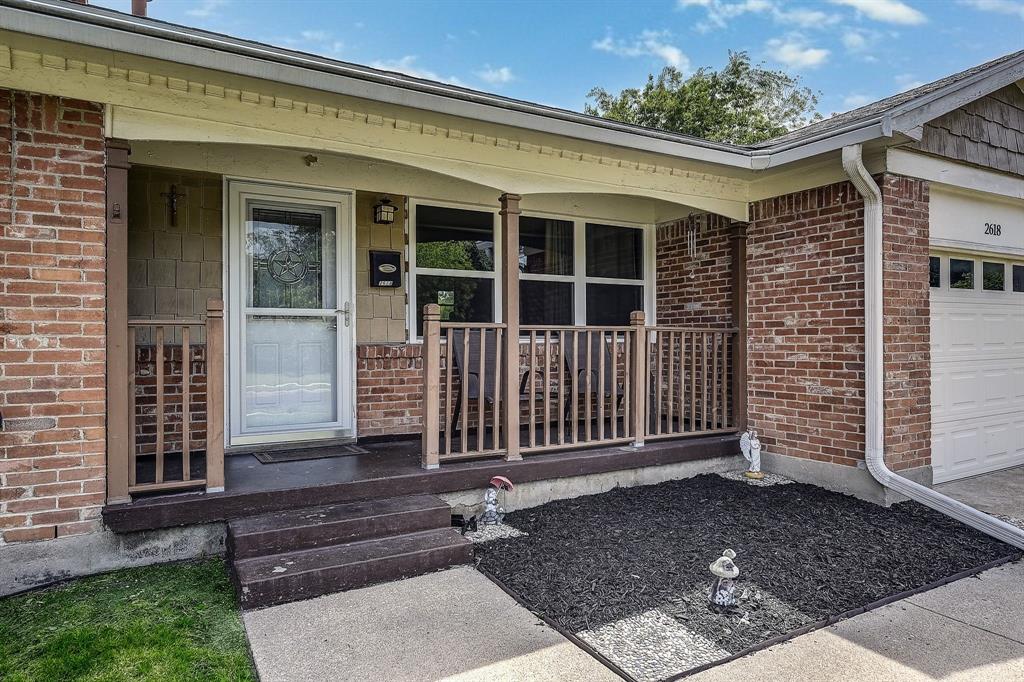 2618 Lakeside Drive