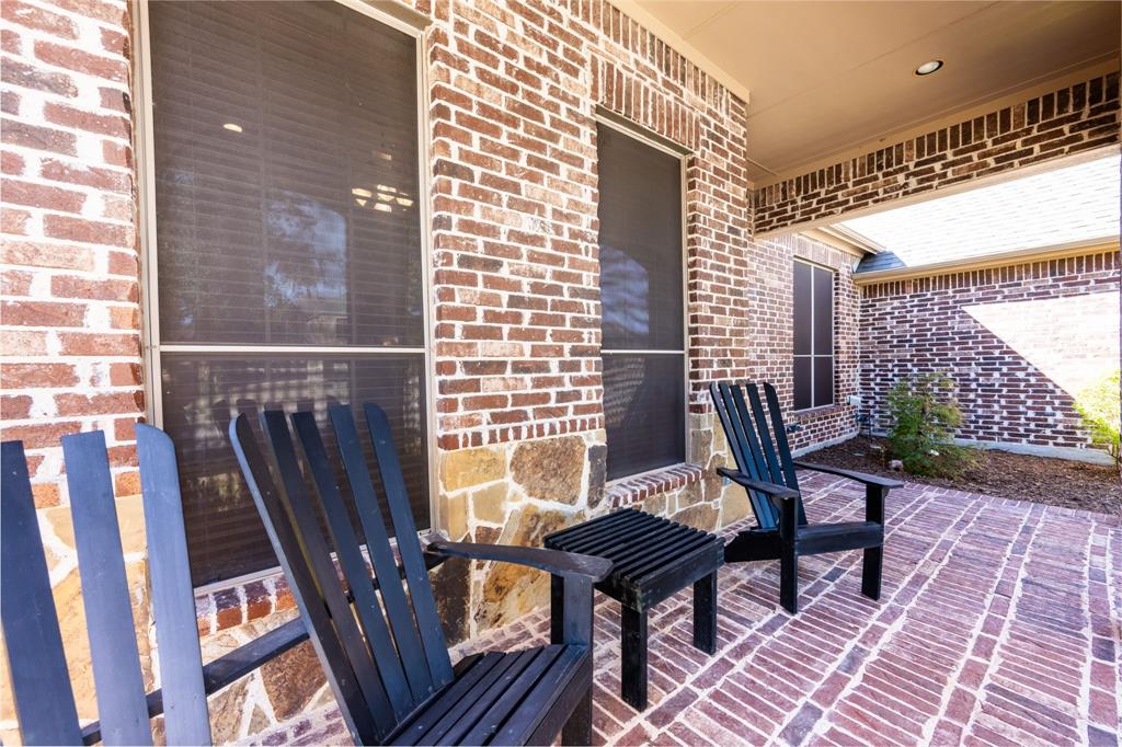 1233 Grayhawk Drive