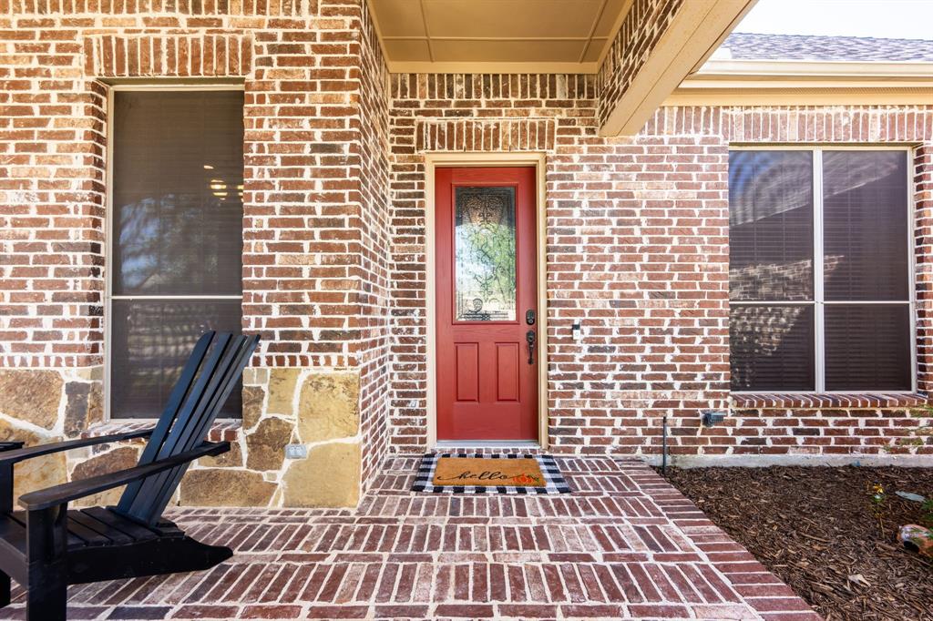 1233 Grayhawk Drive