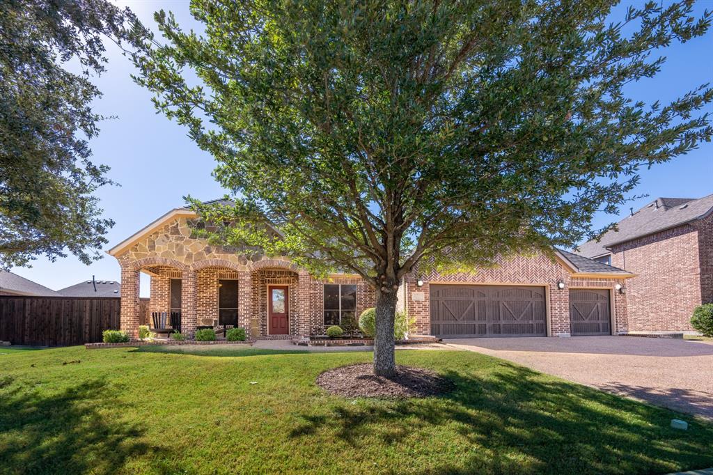 1233 Grayhawk Drive