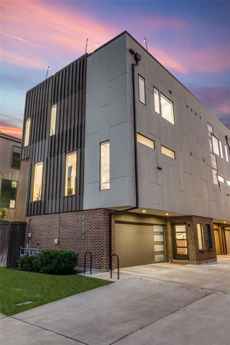 Immaculate walk-up condo in East Dallas, central to Knox-Henderson, 75, and Uptown. Upon entering, you are greeted with engineered hardwoods throughout, dozens of picture windows that pour in natural light, and tall ceilings that accentuate this sleek open-concept floor plan. The 2nd floor showcases a spacious living room and chef's kitchen with a butcher block island, contemporary cabinetry & stainless steel appliances. Step outside, where your private staircase takes you to the welcoming backyard, equipped with an 8ft high privacy fence and low-maintenance gravel. The 3rd floor plays host to the primary and guest bedrooms, providing a peaceful retreat and each with an en-suite bathroom. The rooftop deck is the cherry on top, with its unobstructed views of the Dallas skyline views, creating a picturesque backdrop for entertaining guests or unwinding in the open air.