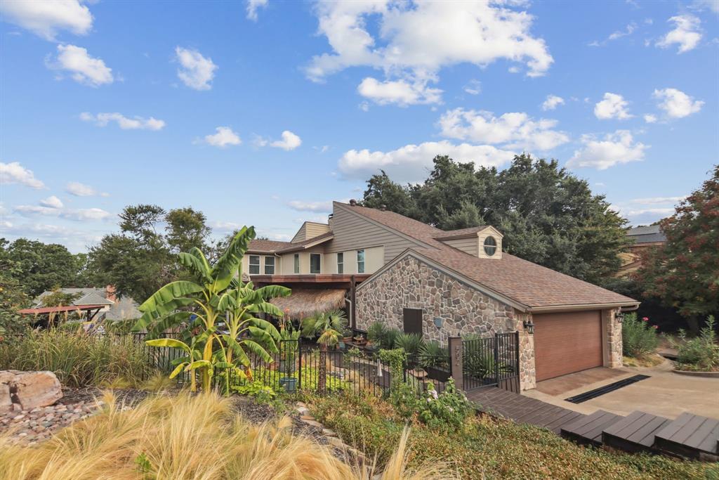 502 Columbia Drive