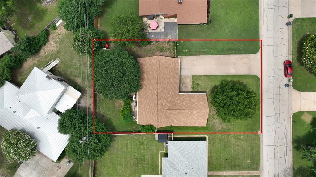 212 Hedgerow Lane