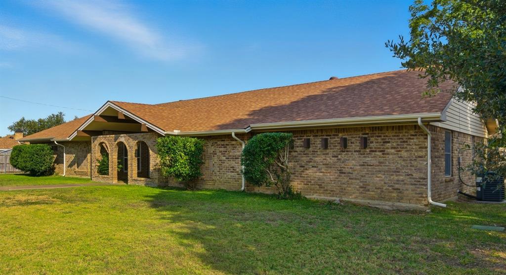 6709 Santiago Avenue