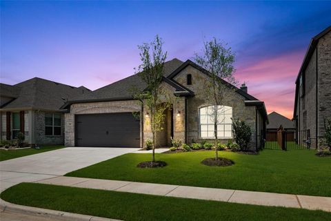 7745 Gatevine Avenue Joshua TX 76058