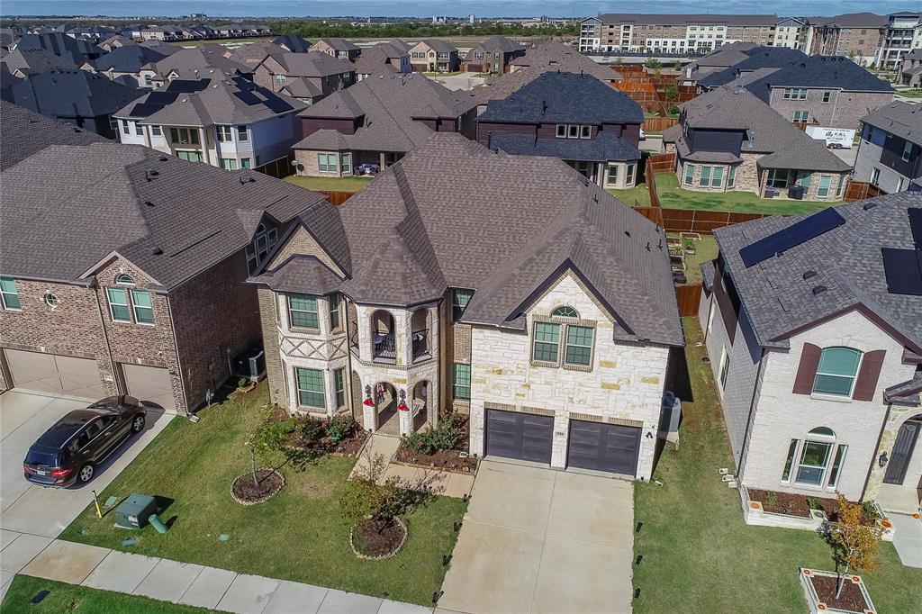 509 Christie Crossing