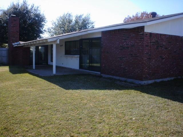 5049 Pemberton Lane