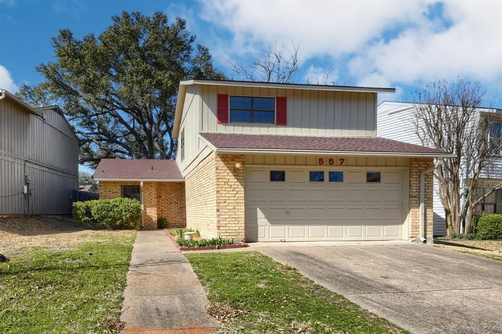 Photo of 557 Trailcrest Drive, Garland, TX 75043 (MLS # 21074509)