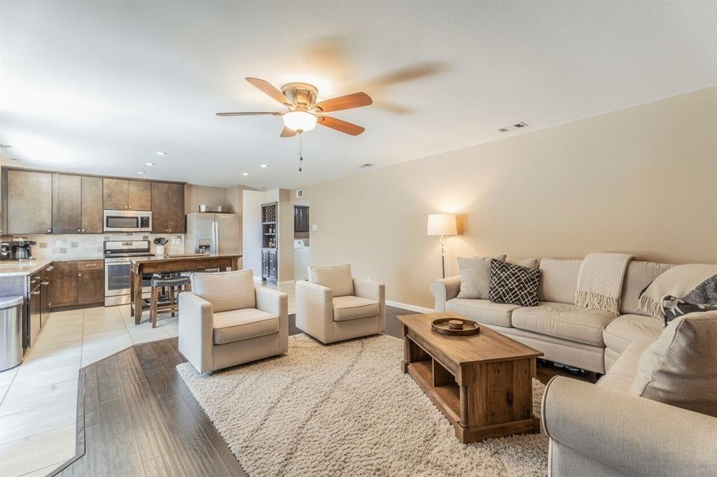 Colony 18 - Residential