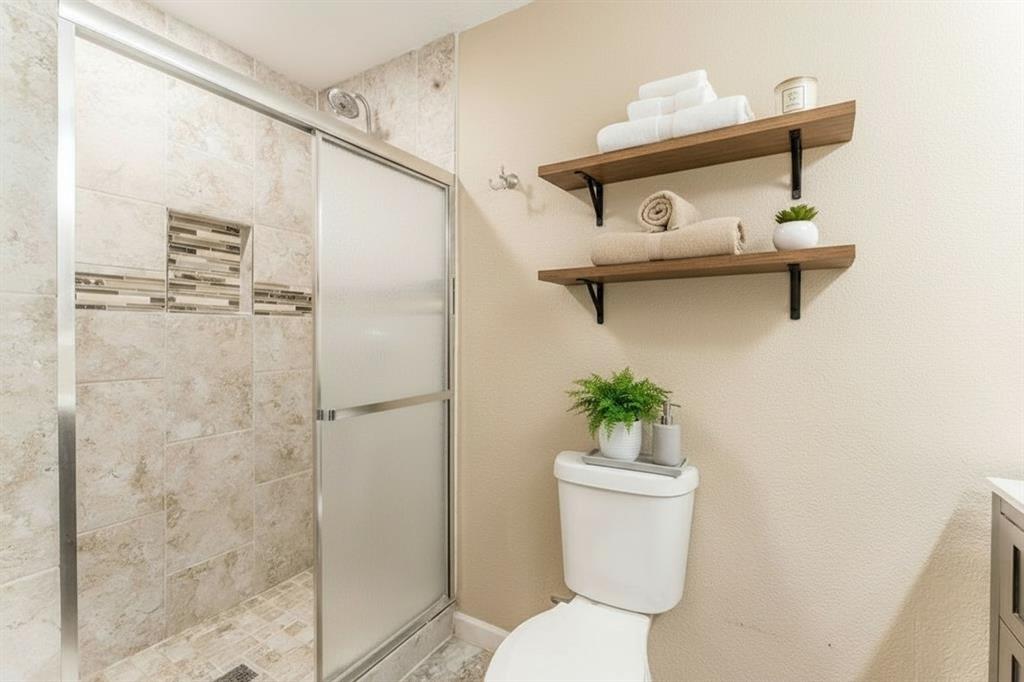 Colony 18 - Residential