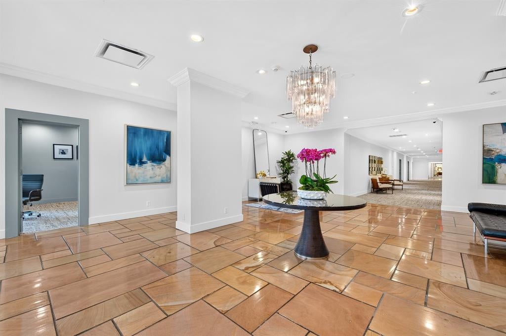 3883 Turtle Creek Boulevard 1717