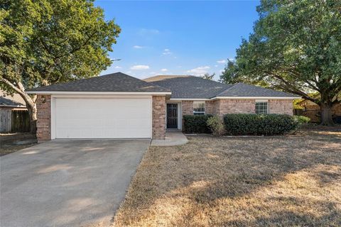 116 N Lindenwood Lane Hewitt TX 76633