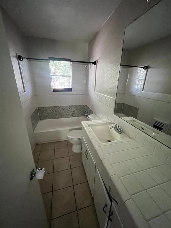 Lyndale - Residential Lease