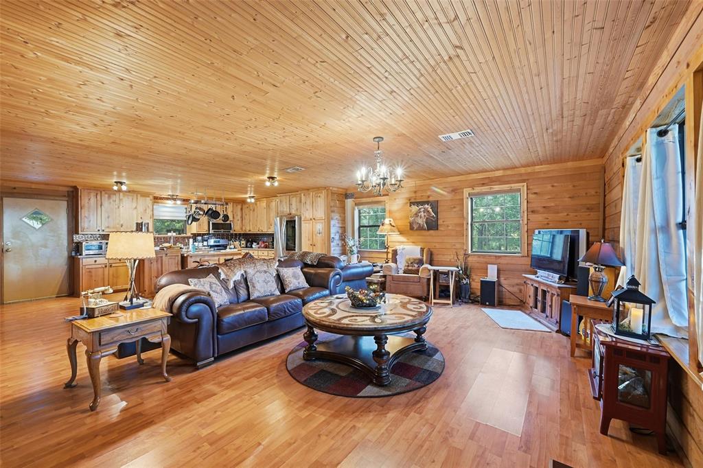 Toby Thomas - Residential