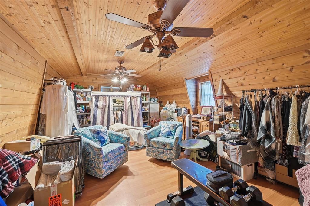 Toby Thomas - Residential