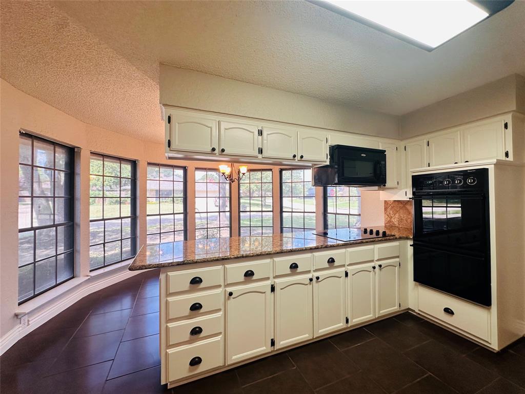 Mansfield, Texas 76063, United States, 3 Bedrooms Bedrooms, ,2 BathroomsBathrooms,Residential,Pending,132363