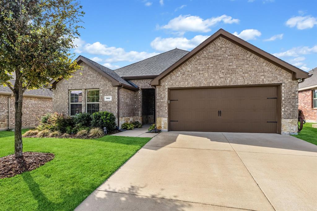 601 Rawhide Way