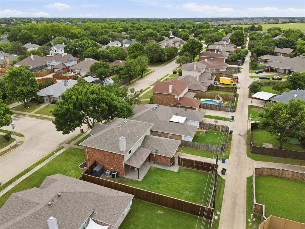 1216 Rosewood Lane
