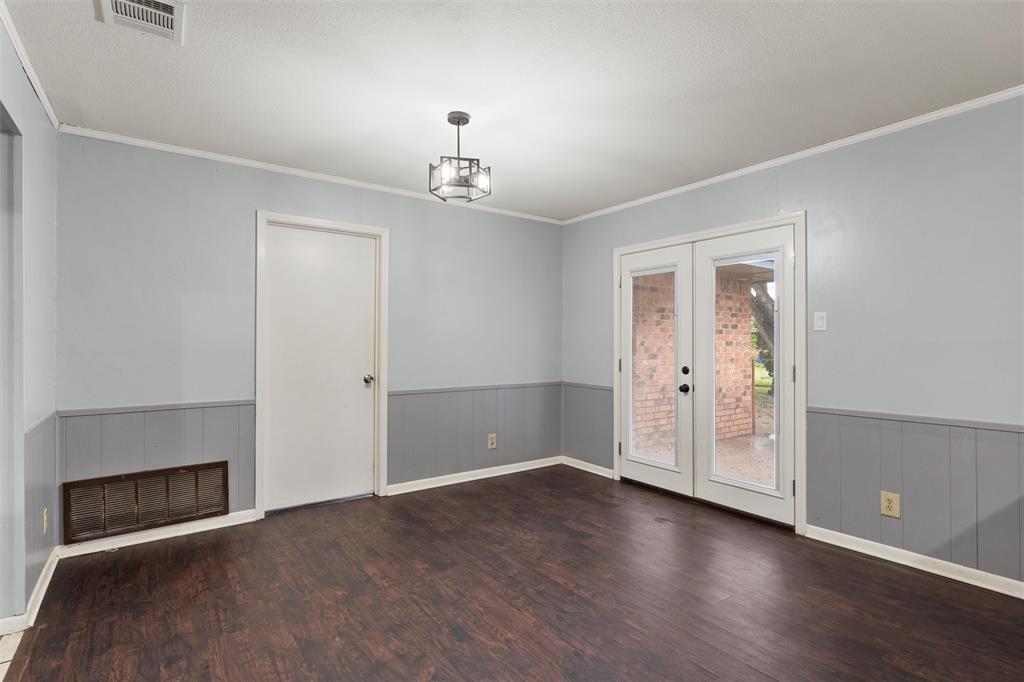 238 Royal Drive