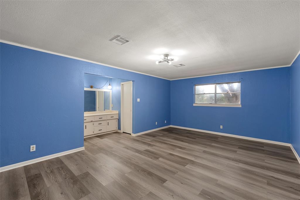 238 Royal Drive