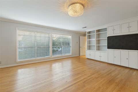 Tiny photo for 4303 University Boulevard, University Park, TX 75205 (MLS # 21340283)