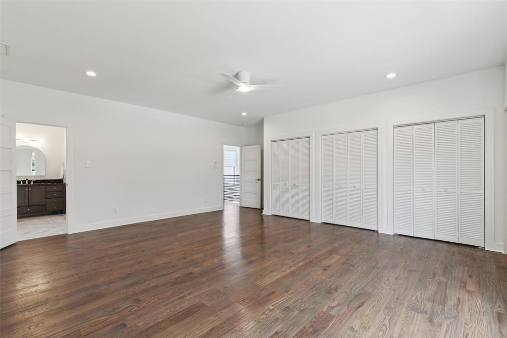 Royal Crest - Residential